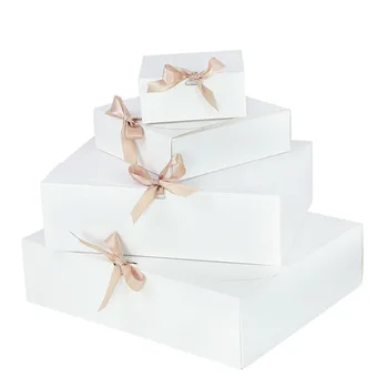 Mali Veličine Kraft Papir Kutije sa Vrpce Bijele Crni Papirnate Vreće za Slatkiše Slatko Pakovanje Zalihe Događaj Zabavu Poklon Kutija